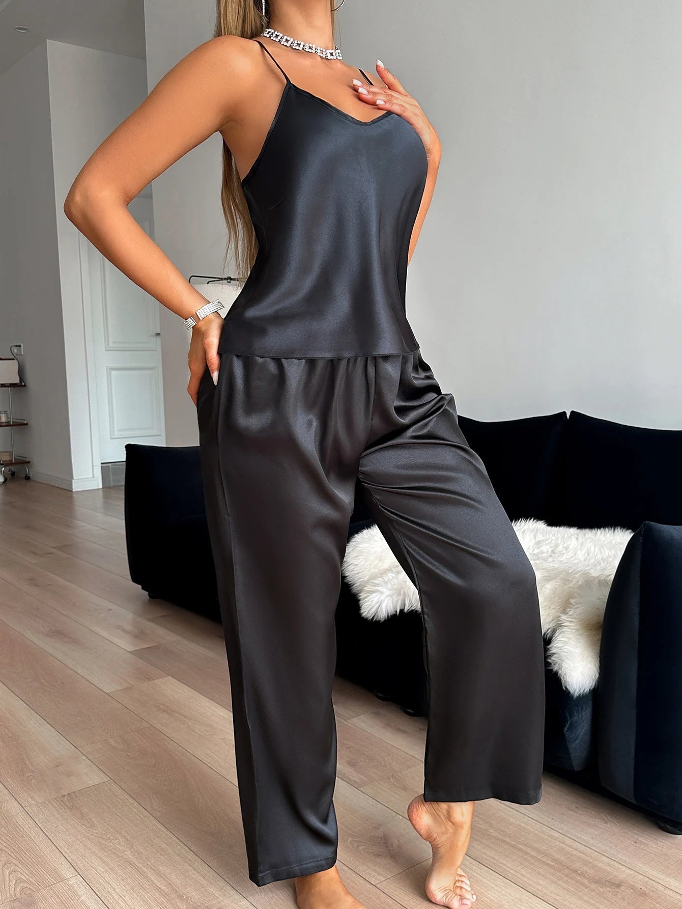 V Neck Women'S Pajama Set Solid Color Halter Pants Fashionable and Comfortable 2 Piece Set